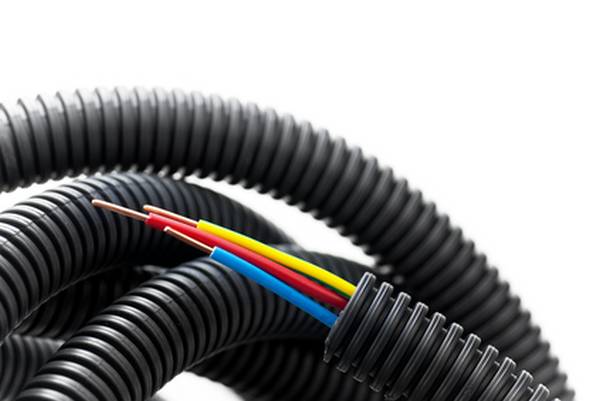 7 советов по выбору гофрированной трубы для электропроводки (кабельной линии) с фото