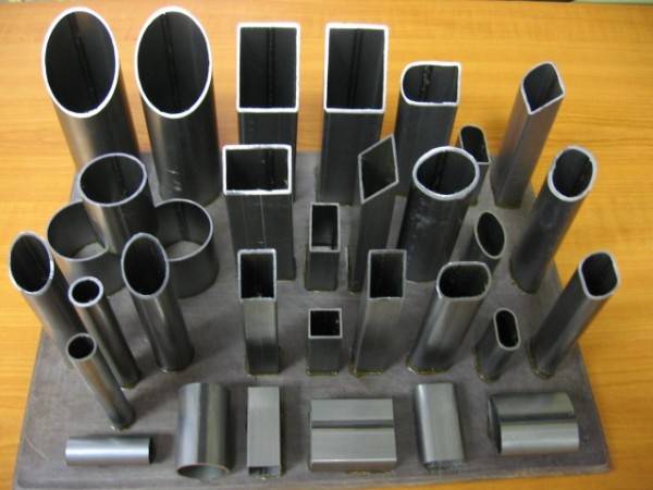 Размеры профильных труб: важнейшая характеристика для проектирования металлоконструкций с фото