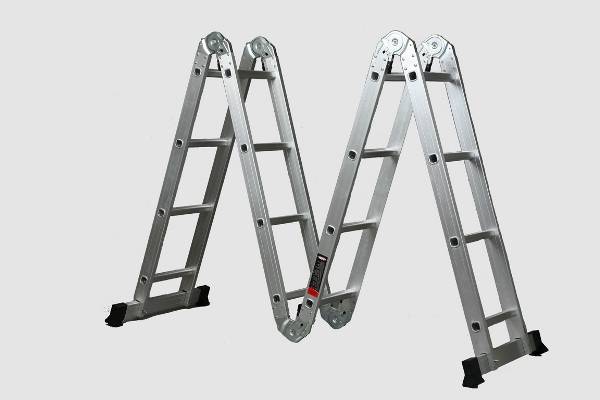 Складная алюминиевая лестница-трансформер: преимущества и модели с фото