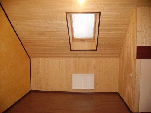 Внутренняя отделка брусового дома искусственным камнем, блок-хаусом, вагонкой, сайдингом и гипсокартоном с фото